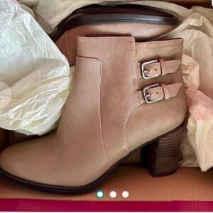 Naturalizer Women's Taupe Ankle Boots Buckle‎ Detail Heel Booties Shoes SZ 11